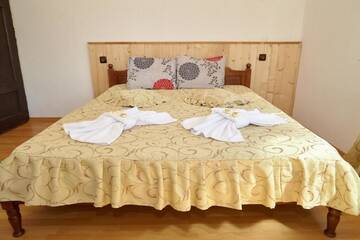Фото номера Семейный двухместный номер с 1 кроватью Гостевой дом Guesthouse Vazrozhdenski kashti г. Manastir 9